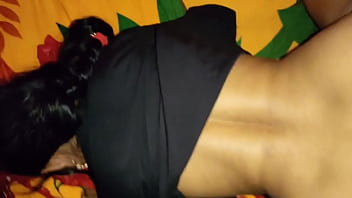 Preview 3 of Nurse Or Doctor Xxx In Toilet - घर पै अकैली बैठी भाभी जी कौ बैड पर लैटा कर दुधवालै नै जमकर गांड मारी
