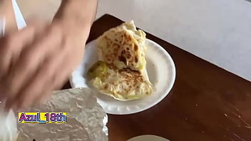 Preview 1 of Alba Yanely Parada - Estoy Aliment&aacute_ndome despu&eacute_s de masturbarme por segunda vez