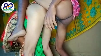 Preview 4 of Forced Sex Wild - इंडियन भाभी ने घोड़ी असटैल में चुदाई लाल सारी उठाके पेलाई गान्ड ३