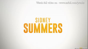 Preview 3 of Xxxvideo Hindi Film Rep - Horny Couple Pranks And Fucks - Sidney Summers / Brazzers  / stream full from www.zzfull.com/pranks