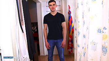 Preview 1 of Brazzers Gf Bf - Athletic male gets wanked during his shower !