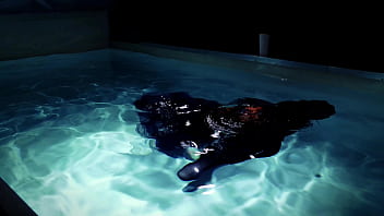 Preview 3 of Rhena Novianty - gothic underwater shooting in swimmimg pool. Arya Grander