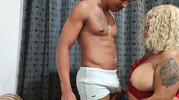 Preview 1 of Xxx Care Balicom - Coroa de 60t&atilde_o muito safada