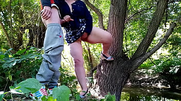 Preview 2 of Hors Sxse - Mutual outdoor masturbation with huge cumshot