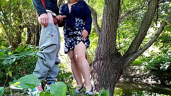 Preview 1 of Hors Sxse - Mutual outdoor masturbation with huge cumshot