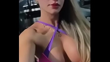 Preview 1 of Japan Handjob And Cum - Qual dessas roupas voc&ecirc_ gostou mais?