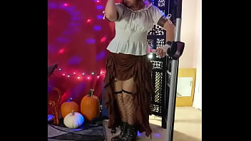 Preview 1 of Student Fen - Halloween steampunk pussy dance (dirty bit)