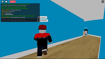 Preview 2 of Spandex And Lycra Sexy - Novinha comendo uma mulher escondida no roblox