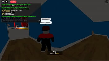 Preview 1 of Spandex And Lycra Sexy - Novinha comendo uma mulher escondida no roblox