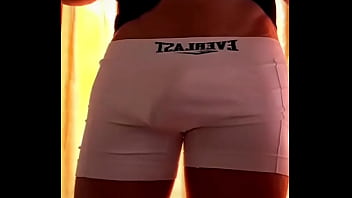 Preview 3 of Poop Sex6 - Moviendo el bulto