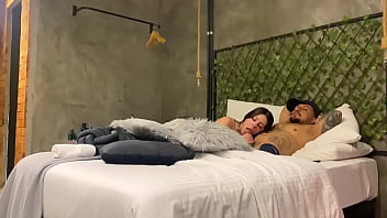 Preview 1 of Teen Bgtit - CONVENCI O ANAO PISTOLINHA A IR PRA FESTA DE HALLOWEEN  COMIGO USANDO MINHA BUCETA COMO MOEDA DE TROCA E ELE ENCHEU MINHA CARA DE PORRA