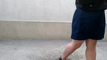 Preview 3 of Julia Ann And Jonny Sins Fuck - Depraved big ass chubby MILF loves peeing with a tampon outdoors