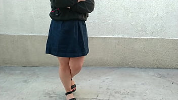 Preview 1 of Julia Ann And Jonny Sins Fuck - Depraved big ass chubby MILF loves peeing with a tampon outdoors