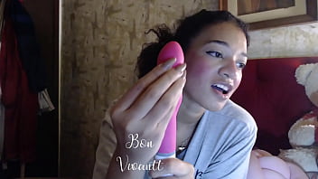 Preview 3 of Xxx K4 - Ebony MILF slut fingers her holes with long nails