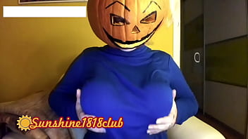 Preview 2 of Xxx Sunny Leon Fuck Red Sofa - Happy Halloween pervs! Big boobs pumpkin  cam recorded 10 31