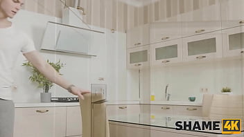 Preview 2 of Sunny Leone Sxe Vdeiu - SHAME4K. Friends stepson comes to MILF with the purpose of having sex
