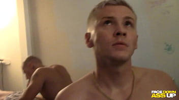 Preview 1 of Teen Tekes Bbc - KNEES BURNIN