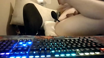 Preview 4 of Polla 2 - Learning to fuck my tight teen anal! This is the deepest that i have gone in
