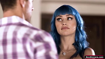 Preview 2 of Famil Xxxx - SexSinners.com - Guy fuck busty babe when wife comes home