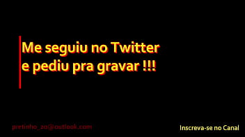 Preview 1 of Chick Convinces - Me seguiu no Twitter e pediu pra gravar