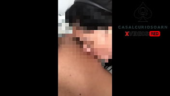 Preview 4 of Sonakshi Xnxx Video - Minha esposa lambendo mamilo do vizinho e levando gozada na boca