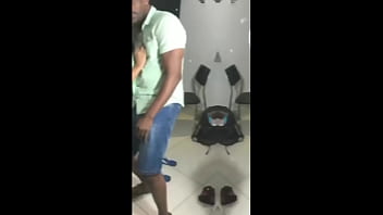 Preview 1 of Para Karsiligi Seks - Intro Scene of Alice Gangbang with Older Fellas in Brazil