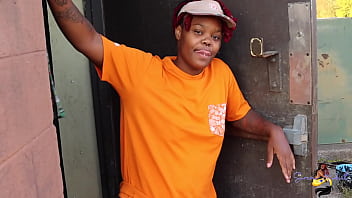 Preview 2 of School 18 Xxx - Popeyes Employee Trailer