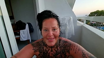 Preview 1 of Costum Girl - URLAUBSFICK! Andy-Star fickt Ashley-Cumstar AUF MALLORCA in S ́ARENAL