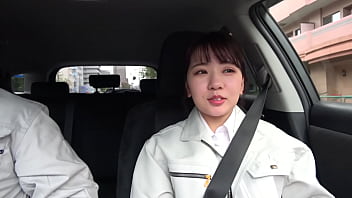 Preview 1 of Desi Teen Bra - 【勤務中NTR】勤務中に口説かれ堕ちてしまった美人妻の衝撃不倫映像！真面目な人妻が寝取られ堕ちる瞬間がここに！ Part3