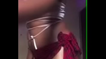 Preview 1 of Rap My Sister - Jolie black qui dance devant son ordinateur