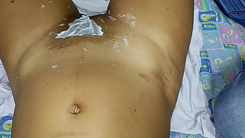 Preview 4 of Wwwoldmansex Com - Afeitando a mi esposa su monte de venus con espuma de afeitar y  navaja