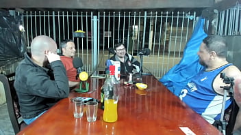 Preview 2 of Night Fille - PAGARAM 50 REAIS PARA A DANY RIO OFFICIAL FAZER UM BOQUETE AO VIVO NO PODCAST ELA ACEITOU E DEIXOU OS CONVIDADOS DESCONFORTAVEIS COM A CENA