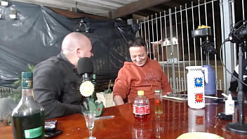 Preview 3 of Night Fille - PAGARAM 50 REAIS PARA A DANY RIO OFFICIAL FAZER UM BOQUETE AO VIVO NO PODCAST ELA ACEITOU E DEIXOU OS CONVIDADOS DESCONFORTAVEIS COM A CENA
