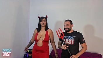 Preview 1 of Sex Quan Tat - Fode Cast - A ninfetinha safadinha n&atilde_o podia mostrar o rosto mas adora dar o cu Byanca Mell