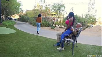 Preview 4 of Pata Jonsan - Nasty Old Bench Flasher Meets Thirsty Jogging Nymph - Ebony Mystique / Brazzers  / stream full from www.zzfull.com/flas