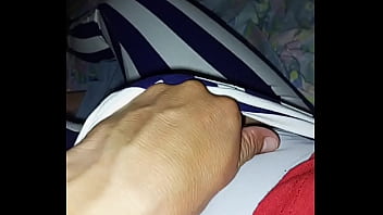 Preview 3 of Xxx Bajau - Mostrando las pantys y el monte de Venus de mi esposa
