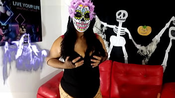 Preview 1 of Siska Tv Hd Com - LA CATRINA horny fucking her wet pussy with a dildo until she has squirting orgasms. (Multi-orgasm SQUIRT)