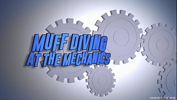 Preview 4 of Very Hot Mim - Muff Diving At The Mechanics - Nika Venom / Brazzers  / stream full from www.zzfull.com/mecha