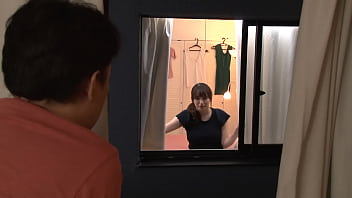 Preview 1 of Porno Endien - フロントホックブラ誘惑！パート4。向かいの部屋の巨乳美女をこっそり覗いていると、恥じらいながらもフックを外し、僕を誘惑し始めた。