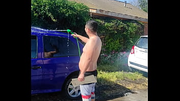 Preview 1 of Hd Hot Vider Punbja - 2 gorditos chilenos  ricos lavando auto (no evitar&aacute_s correrte)