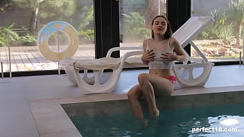 Preview 2 of Cxxx Pakistan - Fast fingers at the swimming pool