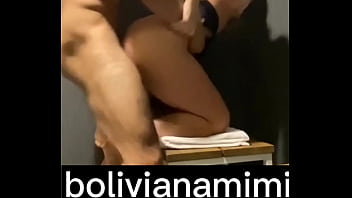 Preview 4 of Xvedio First Time - Ese macho me encontro en el ba&ntilde_o y me cogio durisimo
