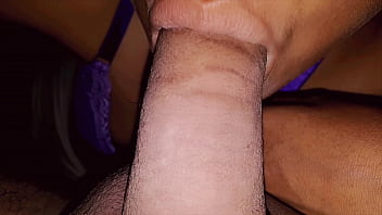 Preview 1 of Scat Sex In Car - Mamada super sensual de mi hermanastra Susy ella me chupa la verga con crema de pastel y recibe mucho semen en la boca