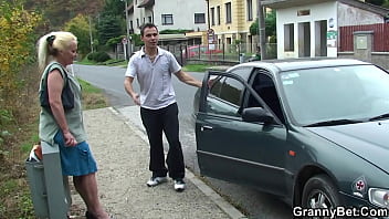 Preview 2 of Monster Cock Hard Porn - He picks up old granny for pussy banging