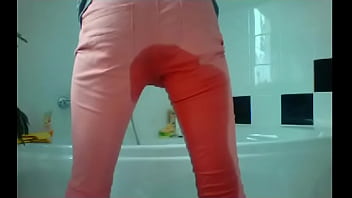 Preview 4 of Animals Mitting With Girl Beeg - Pissing in tight pink jeans