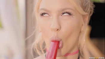 Preview 1 of Zazzer Fuck - Big Naturals Get Soaked - Diana Grace,  Ava Sinclaire,  Jazlyn Ray,  Chloe Surreal / Brazzers  / stream full from www.zzfull.com/soaked