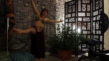 Preview 2 of Auto Cunnilingus Slutload - Hotwife Steffi princess pussy dance
