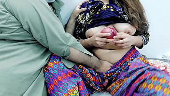 Preview 2 of Bangali Kochi Sex Video - Helping Stepsister Cutting Vegetable Than Having Anal Sex With Hindi Audio