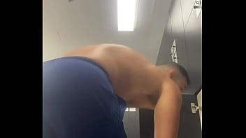Preview 2 of Hd Video Nuskhe - Gym lockers