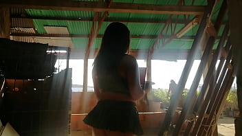 Preview 1 of Blue Muvi - 1 parte follo con mi sexi jardinero y me trago su leche
